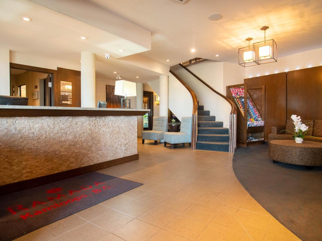 Ramada By Wyndham Kamloops Hotel Exterior photo